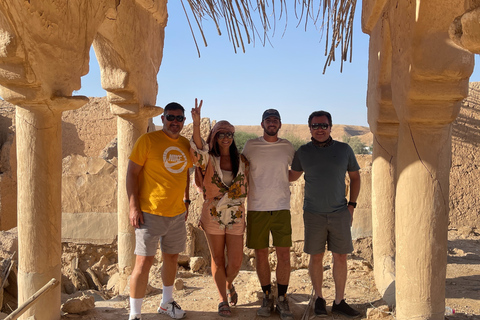 Riyadh: Edge of the World, Sadus Village & Bat Cave Tour Edge of the World, Sadus Village..etc(Private tour)