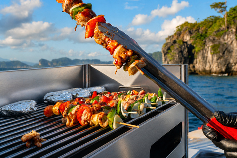 Krabi: Premium Cruise with Dinner & Plankton Swim Meet at Bamboo Beach Club in Ao Nang