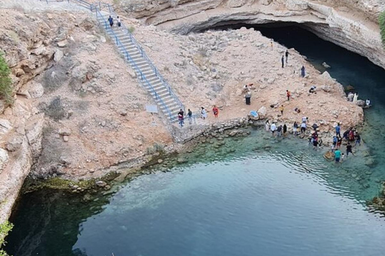 Oman Adventure Trail: From Mountains to Sea