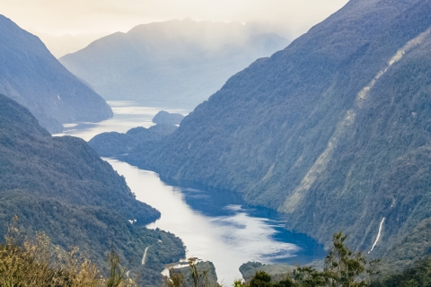 Manapouri: Rejs do Parku Narodowego Fiordland z wątpliwymi dźwiękami