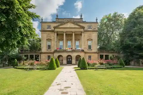 Bridgerton Bath Experience Rail Tour from London
