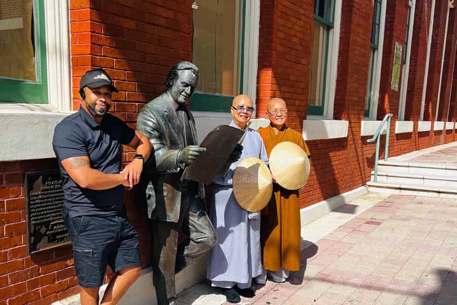 Tampa: Sightseeing-Stadtrundfahrt mit Bustour durch Ybor City. Foto: GetYourGuide Tampa: Sightseeing-Stadtrundfahrt mit Bustour durch Ybor City. Foto: GetYourGuide