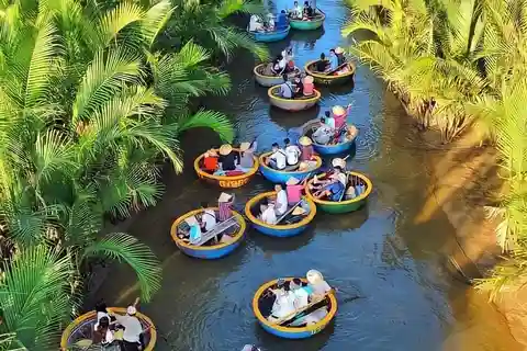 Hoi An: Cam Thanh tour on a Traditional Bamboo Basket Boat