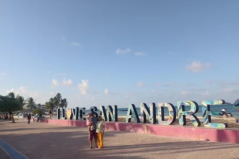 SAN ANDRES: CHIVA TOUR AROUND THE ISLAND + BLOWING HOLE