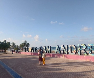 SAN ANDRES: CHIVA TOUR AROUND THE ISLAND + BLOWING HOLE