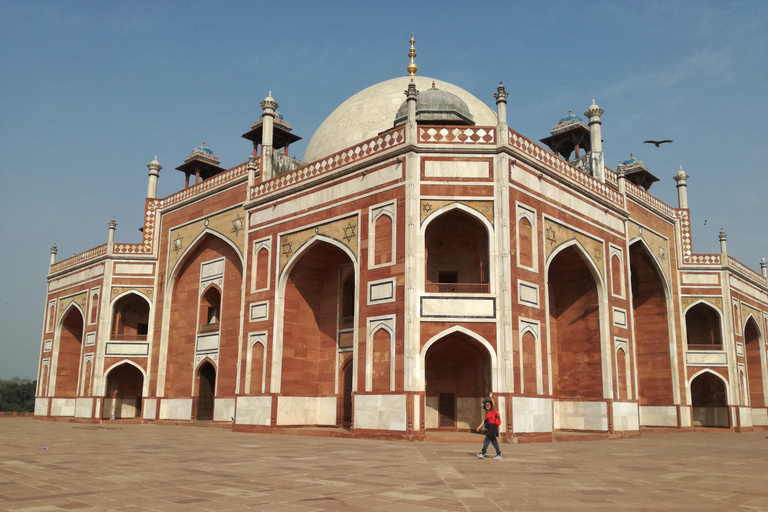 Delhi City Sightseen, całodniowa wycieczka obejmująca Nowe i Stare DelhiPółdniowa wycieczka do New Delhi (tylko samochód z kierowcą i przewodnikiem).