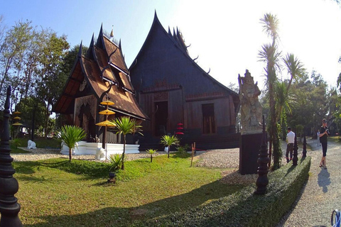 Journée complète à Chiang Rai : 3 temples, Triangle d&#039;Or et tour en bateau