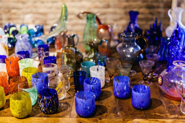 Murano, Burano, Torcello Day Tour by Classic Venetian Boat Tour in Spanish - Murano & Burano