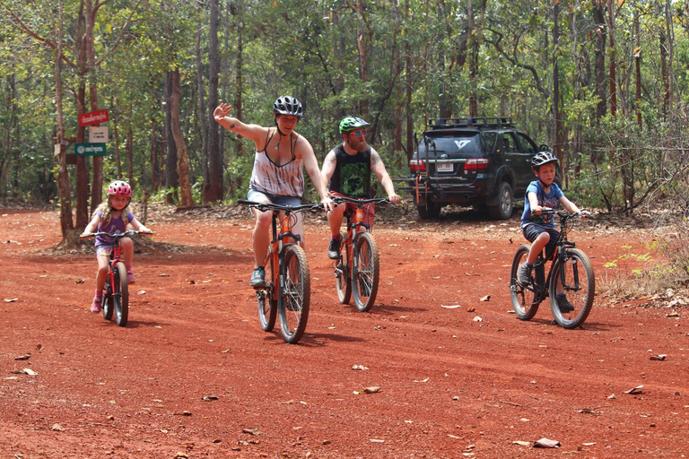 Chiang Mai: boottocht en fietsen naar Sticky Waterfall