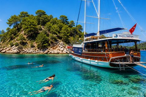 Fethiye: Full-Day Sailing Trip with BBQ Lunch & Swim Stops
