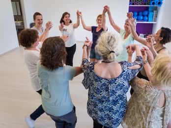 Paros : Dansons la danse grecque avec joie et plaisir !