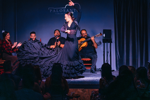 Valencia: Palosanto Flamenco Show Ticket mit Getränk