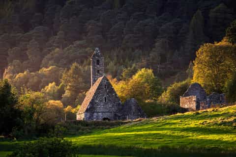 Dublin: Wicklow, Kilkenny & Glendalough Tour - Image 3