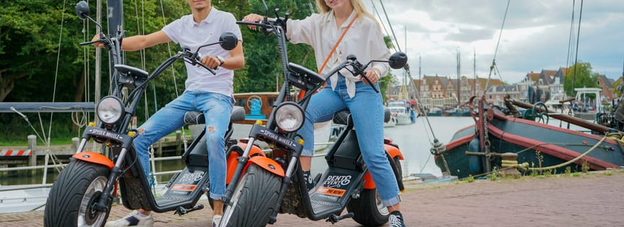 Volendam : Location de scooters électriques