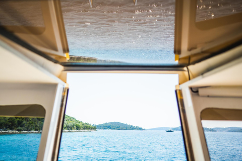 Korčula 3 ISLAND CATAMARAN TOUR Badija - Vrnik - Stupe