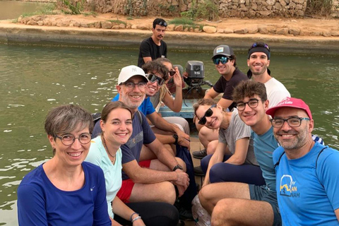 Muscat: Wadi Al Shab Oasis, Secret Cave & Sinkhole