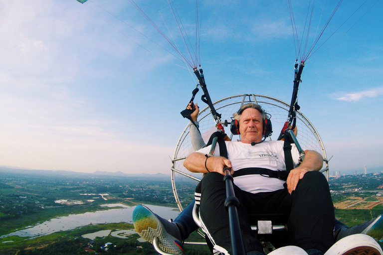 Aventura en Paramotor en Pattaya por TSA TailandiaPaquete de vídeo Premium