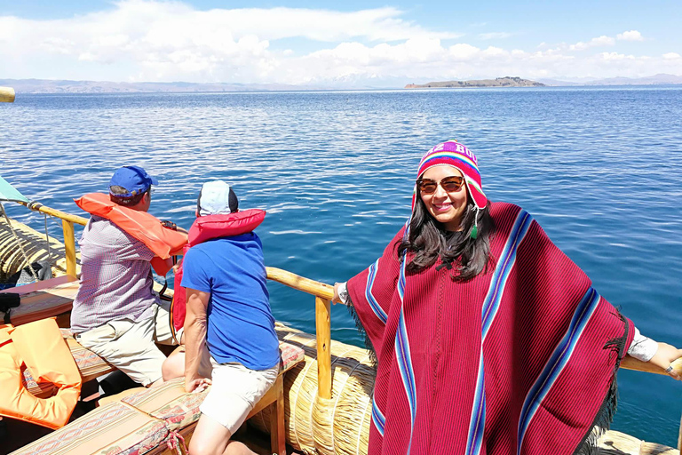 Excursión de un día al Lago Titicaca y Copacabana con almuerzo