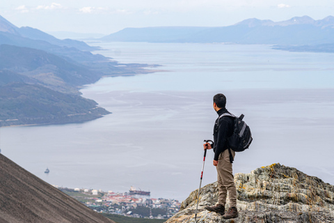 Ushuaia: Martial viewpoints hiking tour