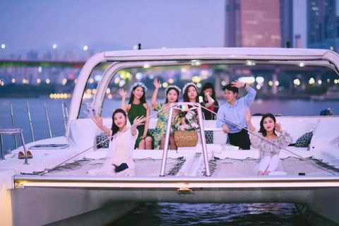 Seoul Night Tour Myeongdong, Han River Yacht Cruise, Itaewon