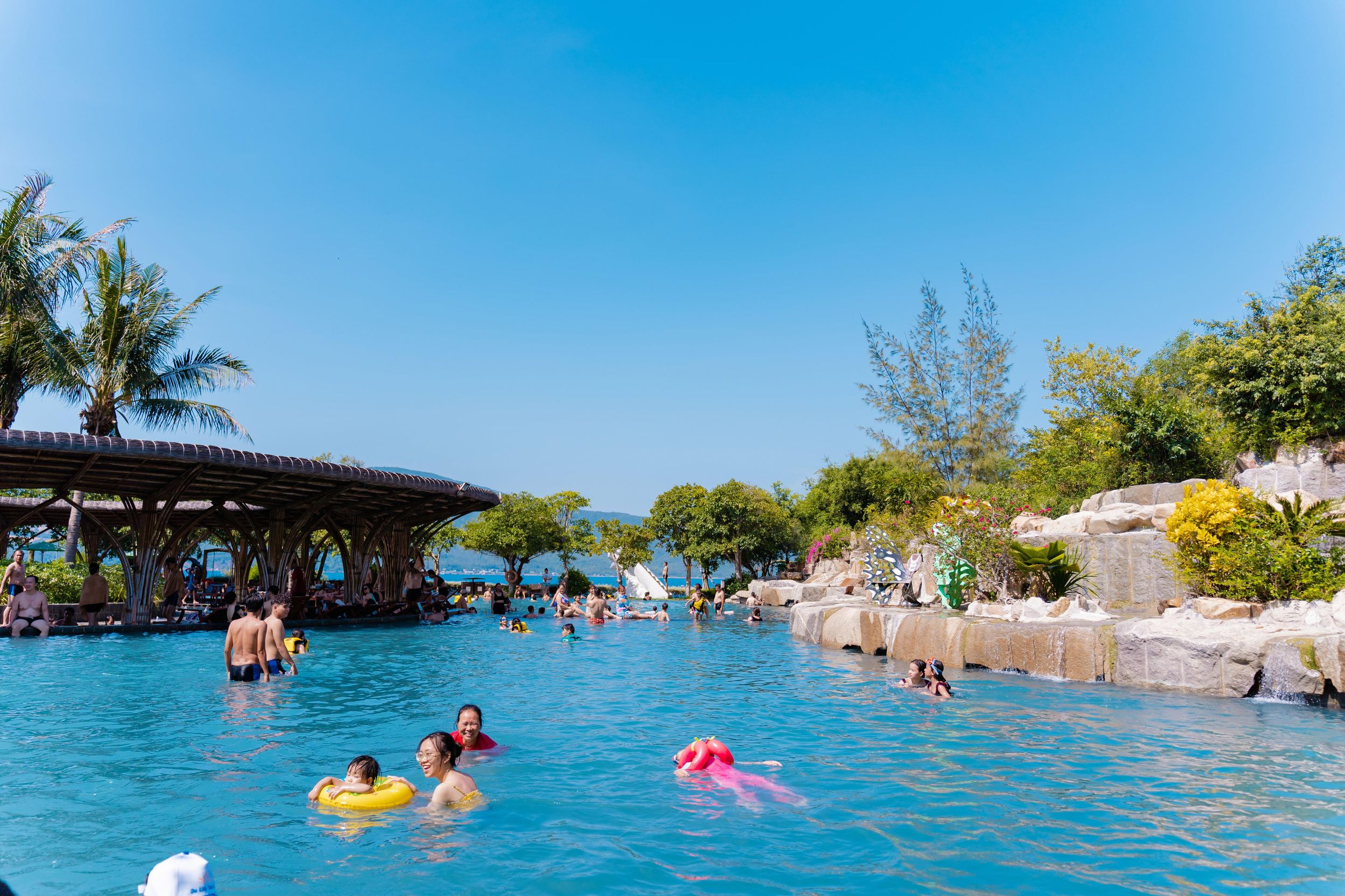 Nha Trang: Deluxe Ocean Snorkeling Tour mit BBQ & Schlammbad