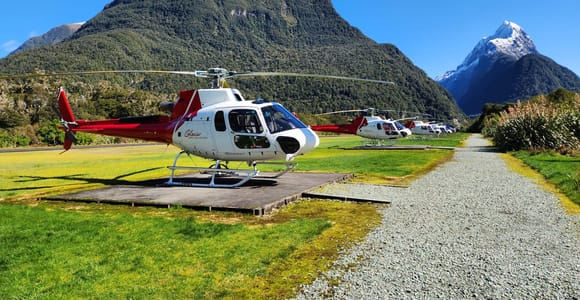 Milford Sound Scenic Helicopter Flight with Landing