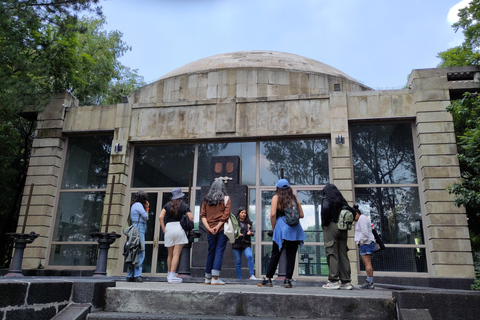 Mexico City: The City That Lost Its Lake — Boutique Sightseeing Tour Mexico and Water: A Boutique Sightseeing Tour of Art, History, and Science