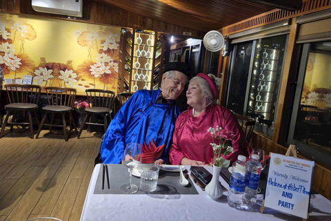 Perfume River Hue: Dinner Cruise, Live Folk Music Experience Perfume River Hue: Dinner Cruise, Live Folk Music Experience