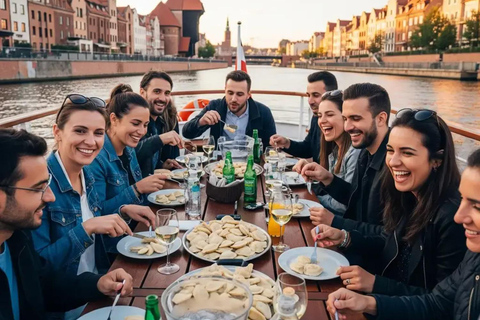 Gdańsk: Motława River Cruise with Pierogi Tasting