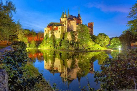 Desde Bratislava excursión: Castillo de Bojnice, Čičmany, Balneario de Afrodita