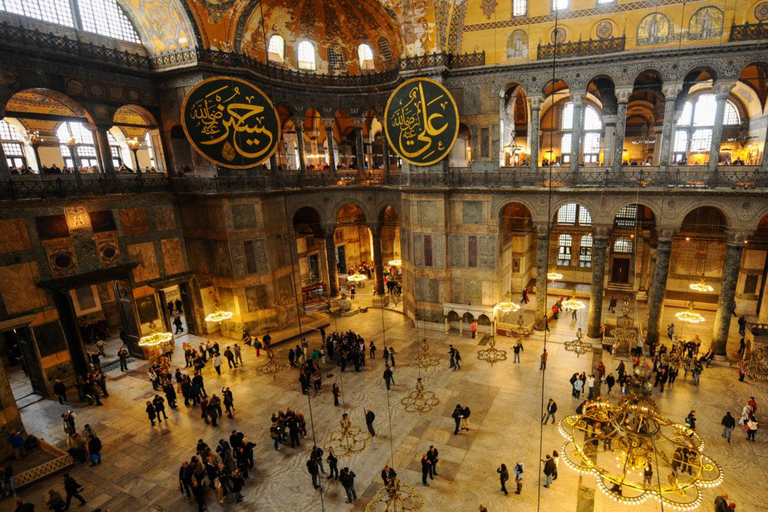 Istanbul: Topkapi Palace &amp; Hagia Sophia Fast-Track Tour