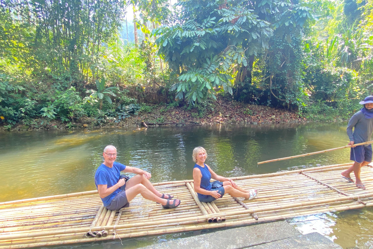 Autentica lezione di cucina tailandese e discesa in zattera di bambùBamboo Rafting | Corso di cucina | Cena