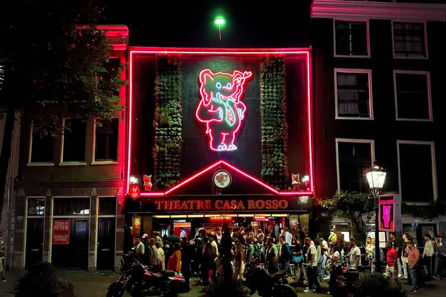 Eintrittskarte für die frühe Show im Casa Rosso. Foto: GetYourGuide Eintrittskarte für die frühe Show im Casa Rosso. Foto: GetYourGuide