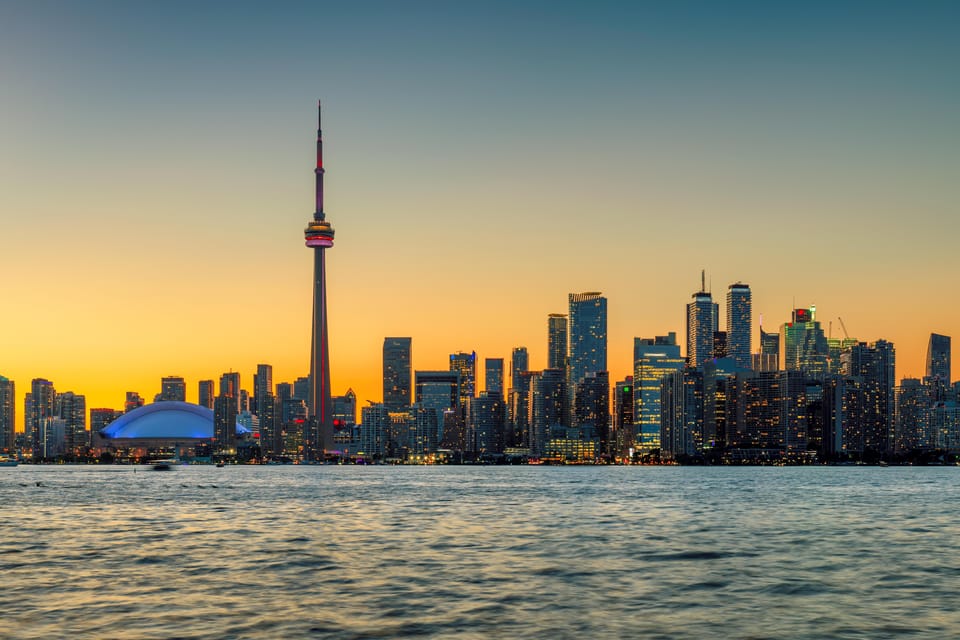 Toronto: City Views Harbor Cruise 