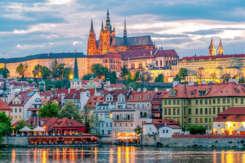 Berlin: Prague VIP luxury Van Day Trip