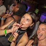 Nizza: Orange Bar Crawl con 5 shot gratuiti e ingresso VIP al club