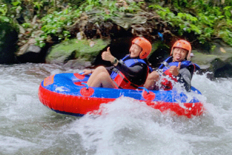 Ubud: Pakerisan Jungle River Tubing Abenteuer mit MittagessenTubing-Abenteuer mit Treffpunkt