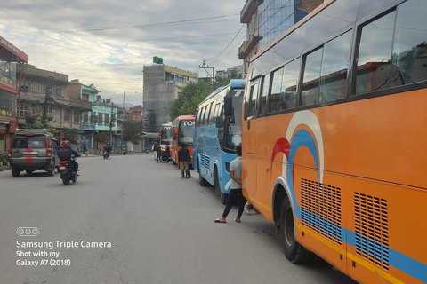 Billetes de autobús turístico Katmandú-Chitwan-Pokhara-Katmandú.