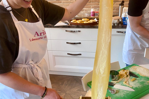 Rzym — warsztaty kulinarne w rzymskim domu w dzielnicy TrastevereRzym – warsztaty kulinarne w rzymskiej rezydencji w dzielnicy Trastevere