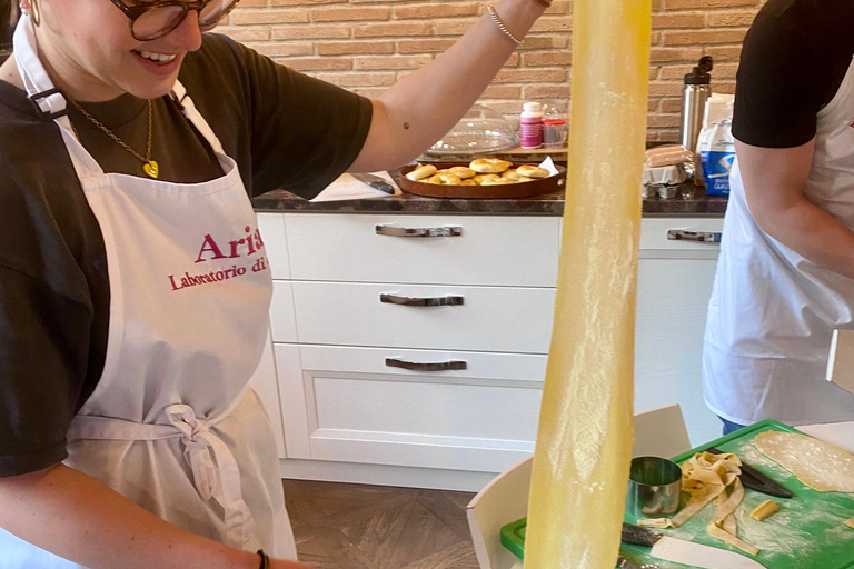 Rzym — warsztaty kulinarne w rzymskim domu w dzielnicy TrastevereRzym – warsztaty kulinarne w rzymskiej rezydencji w dzielnicy Trastevere