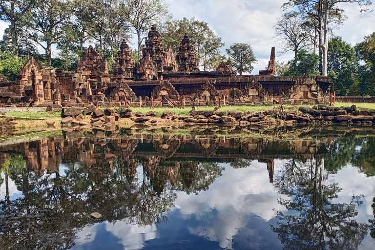 Siem Reap: Tour di un giorno di Angkor Wat e del tempio di Banteay Srei