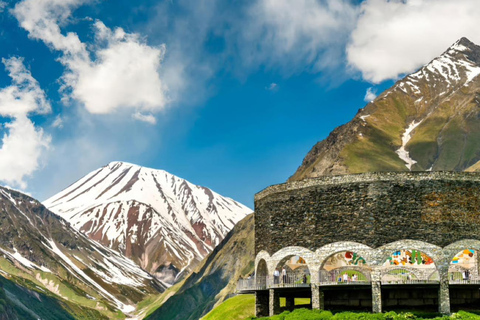 Desde Tiflis : Ananuri - Gudauri y Kazbegi Tour privado