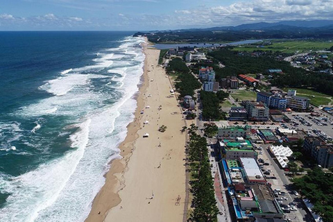 From Seoul: Seoraksan, Naksansa & Naksan Beach Private Tour Group Tour Option Only Thursday