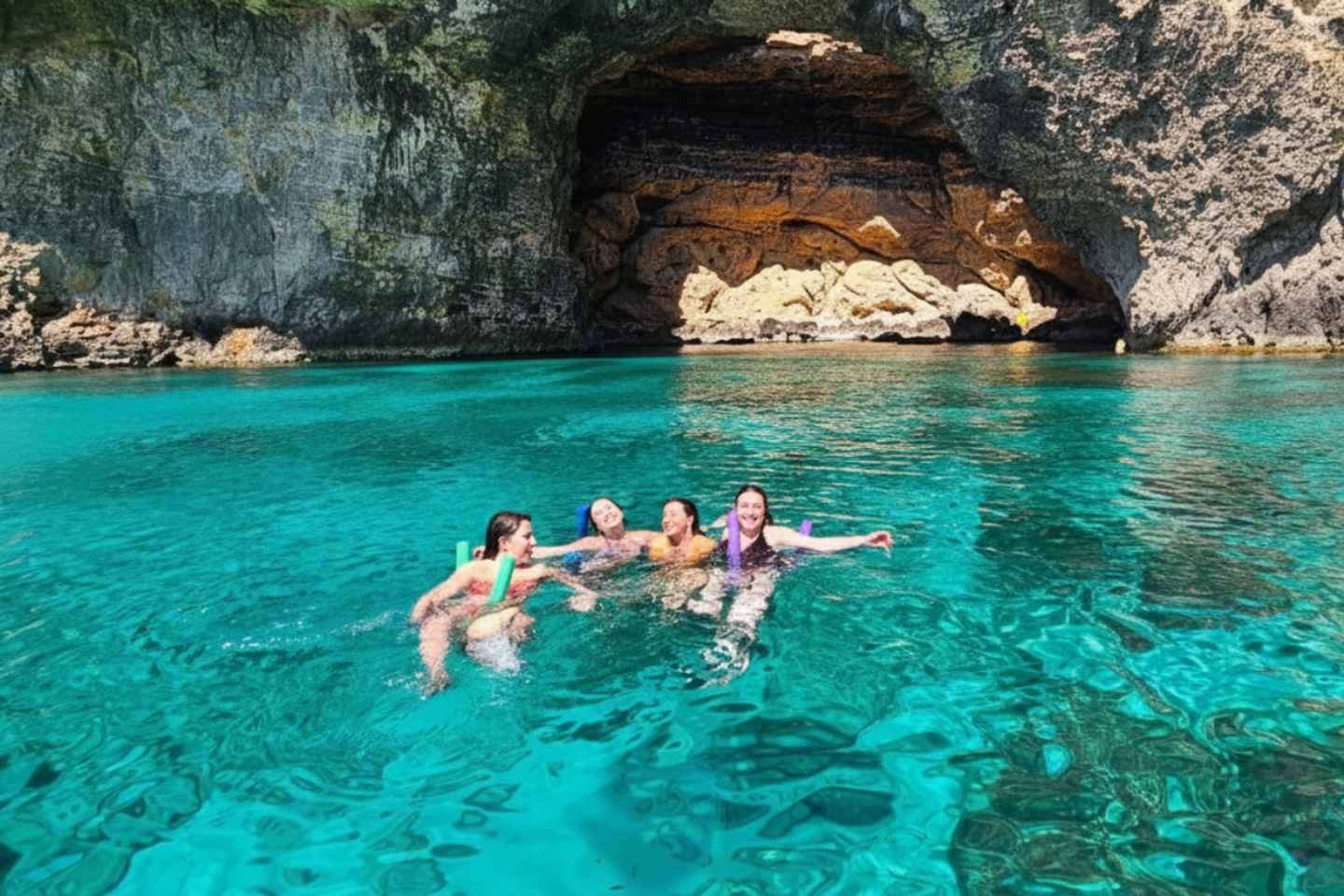 Malta:Blue Lagoon, Comino & Gozo Private Boat Cruise & Trips