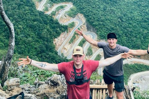 From Hanoi: Ha Giang Loop 3D2N + 2-Way Bus & Free Hostel Ha Giang Loop Tour 3D2N Ride with your Friend