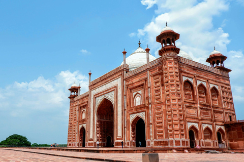 From Delhi: All Inclusive Taj Mahal Tour by Express Train All Inclusive VIP Day Tour
