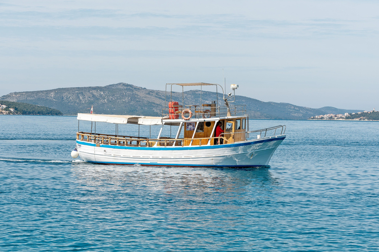 Trogir: Group Blue Lagoon & Secret Bay Tour with Meal Krknjaši Blue Lagoon High season