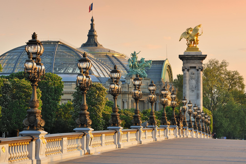 Paris Half-Day: 30+ or 15+ Sights, Eiffel, Montmartre & more Paris: See 30+ Top Sights with a Fun Guide