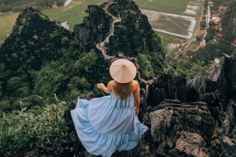 Tour en bateau de Trang An, pagode de Bai Dinh et visite d&#039;une journée de la grotte de Mua