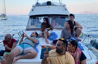 Palermo: Bootstour bei Sonnenuntergang mit Aperitif und lokalen Spezialitäten